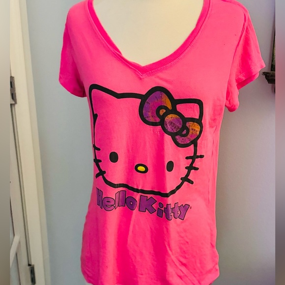 Hello Kitty by Sanrio Pink Vintage Short Sleeve V-Neck T-Shirt - Picture 1 of 4